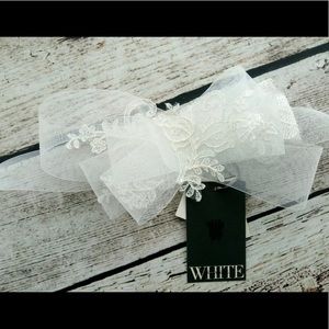 White By Vera Wang Horsehair Lace Bridal Sash/Belt